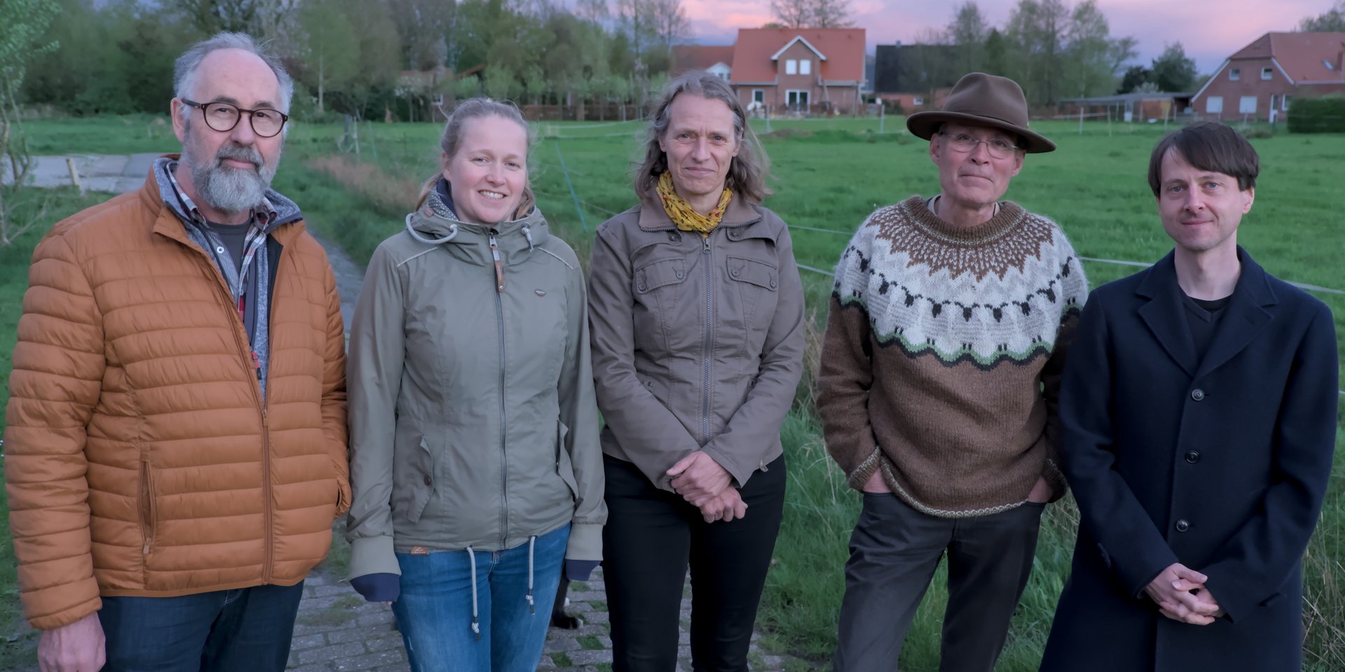 Gruppenbild mit fünf Personen